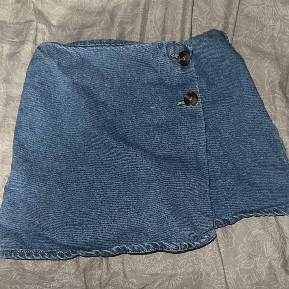 Girls Old Navy Blue Denim Skort with Button Detail